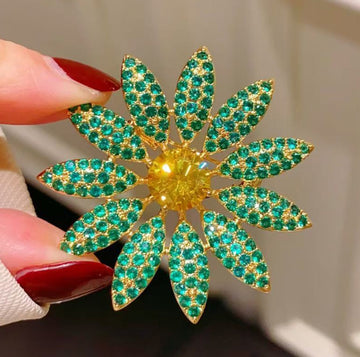 XSB170 - Green Flower Saree Brooch